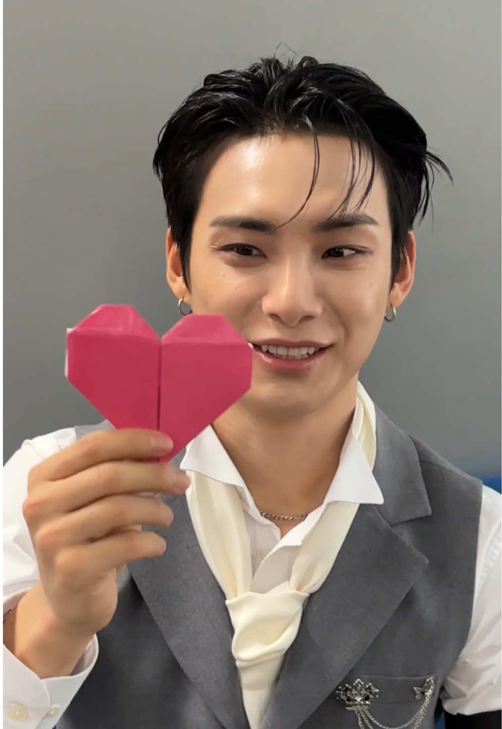 @official A.C.E