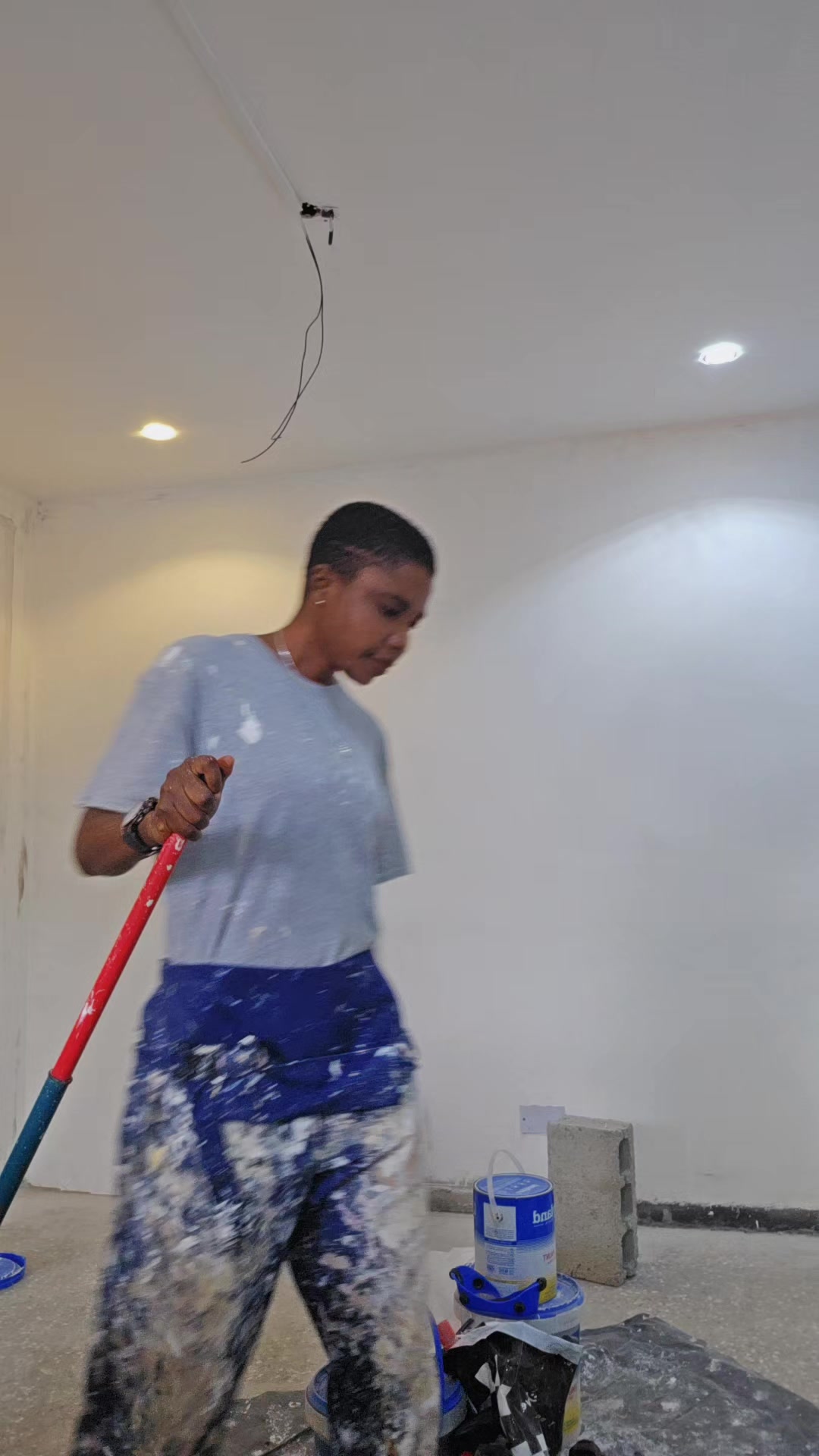 @JANET.the.Paintress👷&zwj;♀️🏘🏠🙏