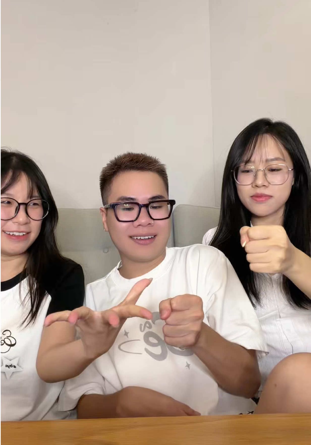 @Ngo&aacute;c Shinh