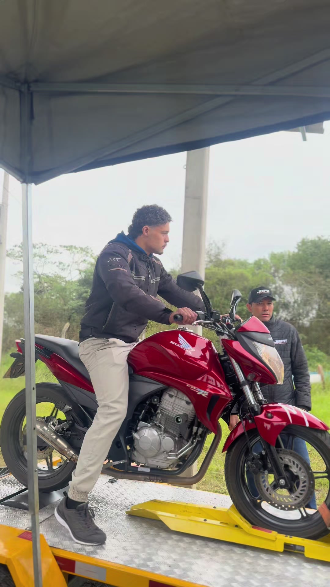 @vg cb300r