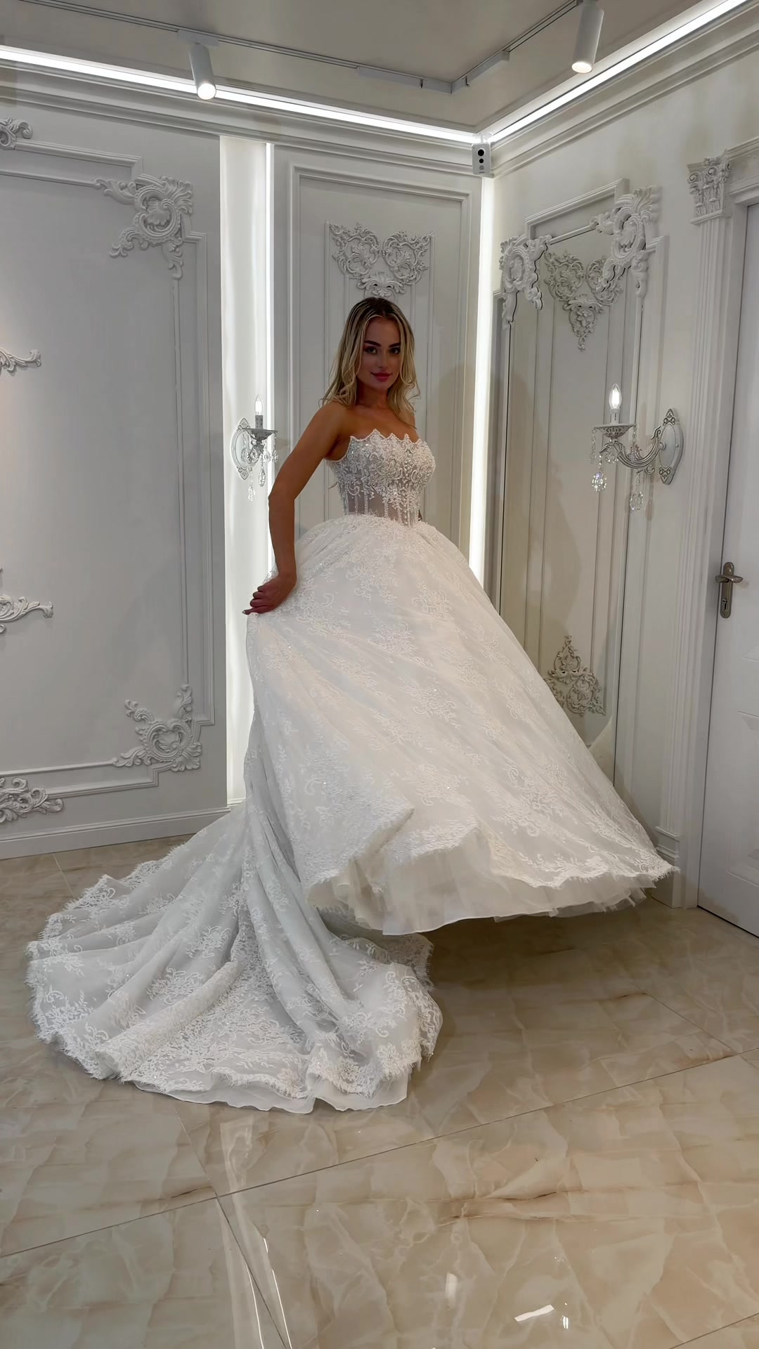 @vio.wedding.dresses