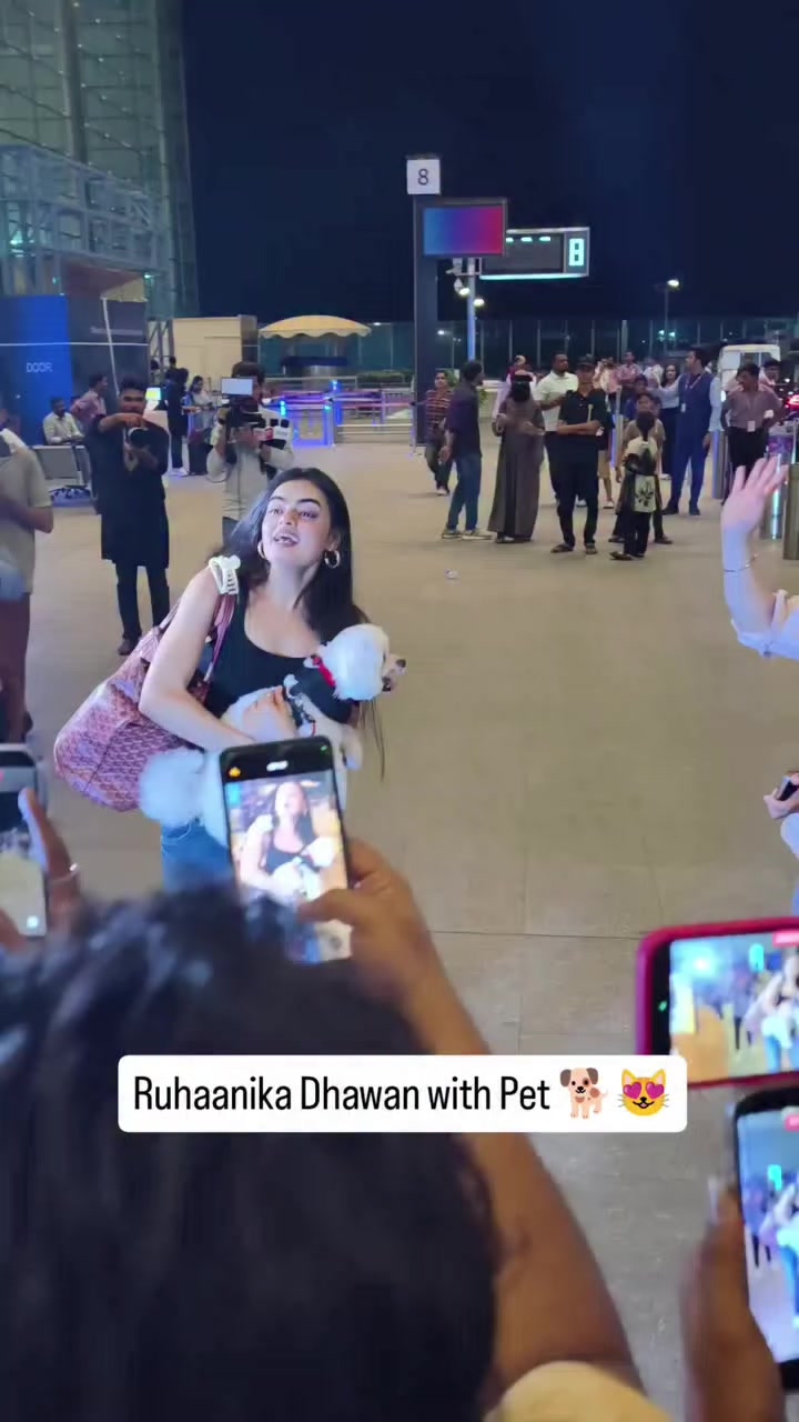 @RUHAANIKA DHAWAN
