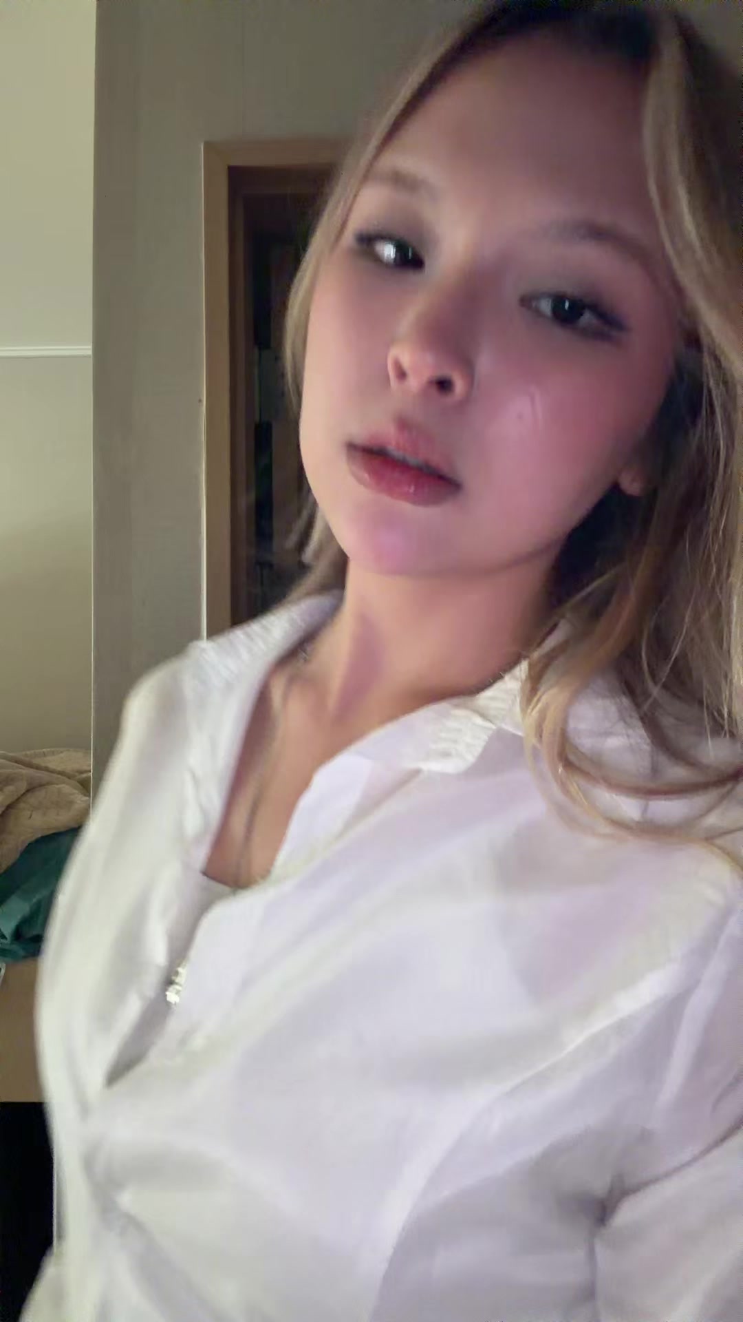 @Akaru