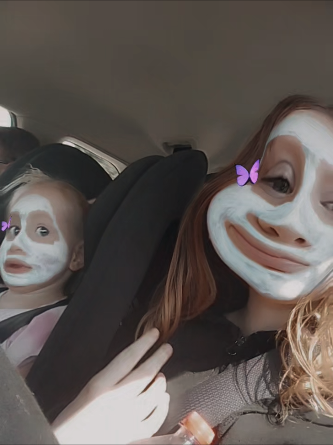 @caitlinspamss