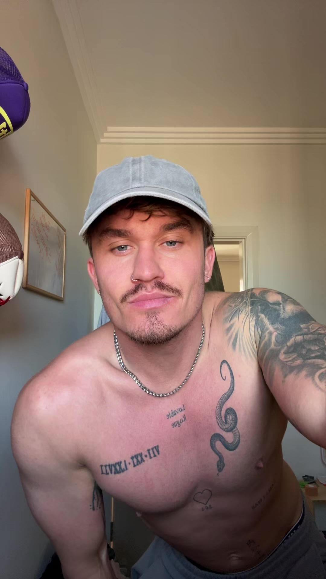 @JustFionn