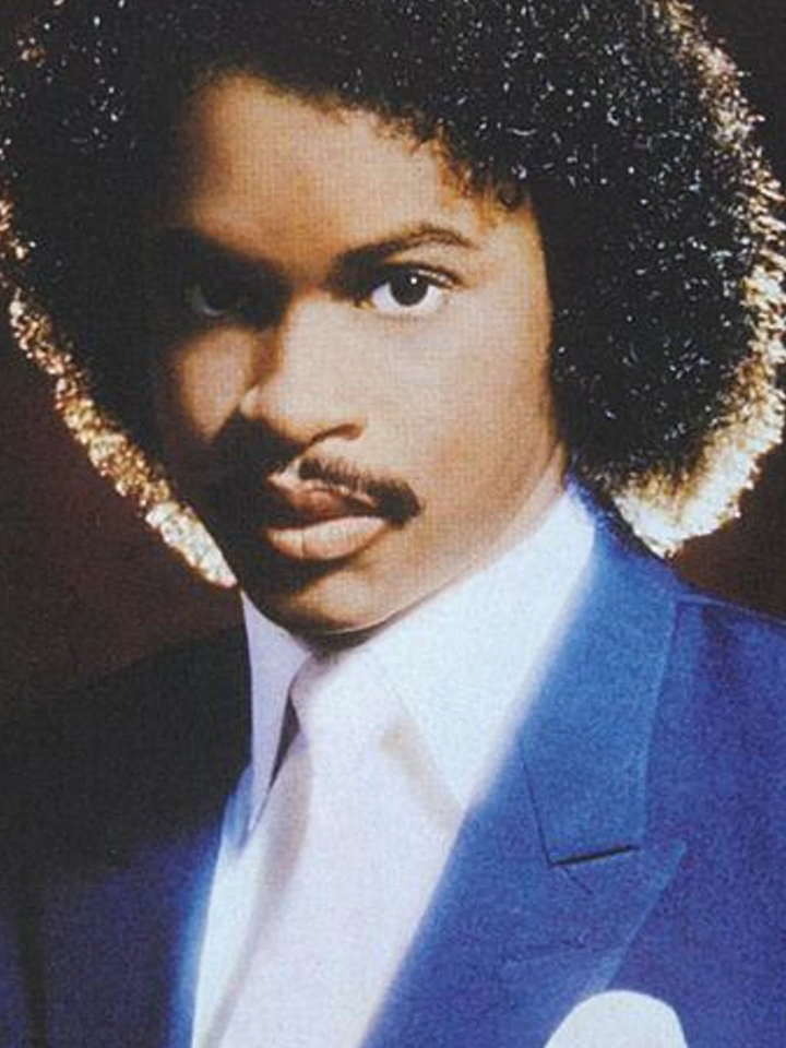 @RANDOM CLASSICS