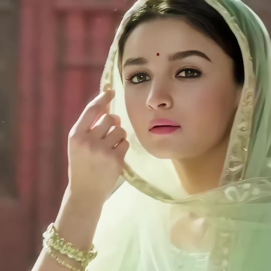 @bolly_ beauty