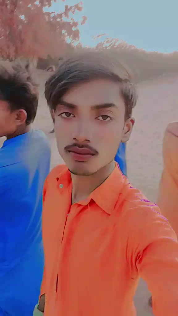 @فوزیا۔  ۔۔۔۔۔۔سومرو۔۔