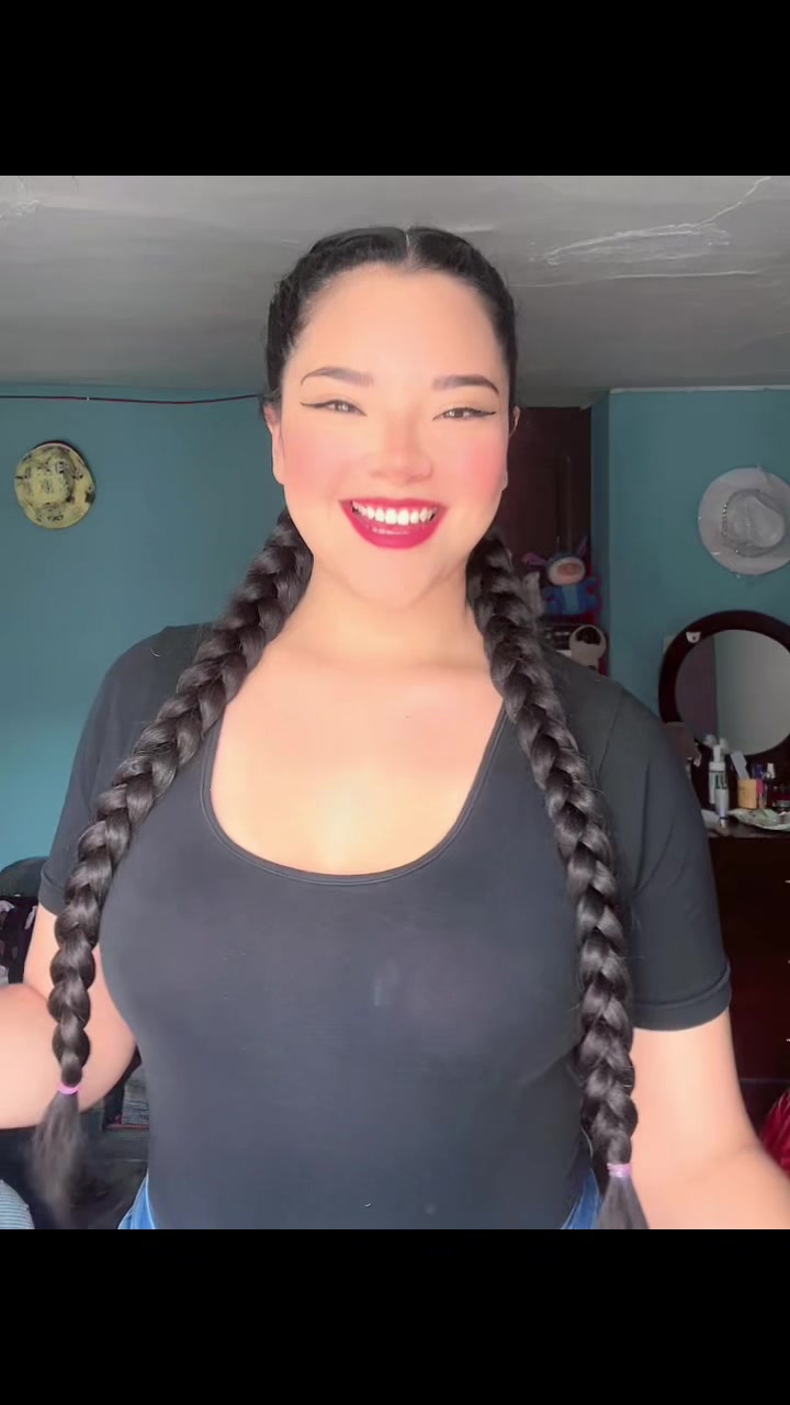 @Leslye🦋