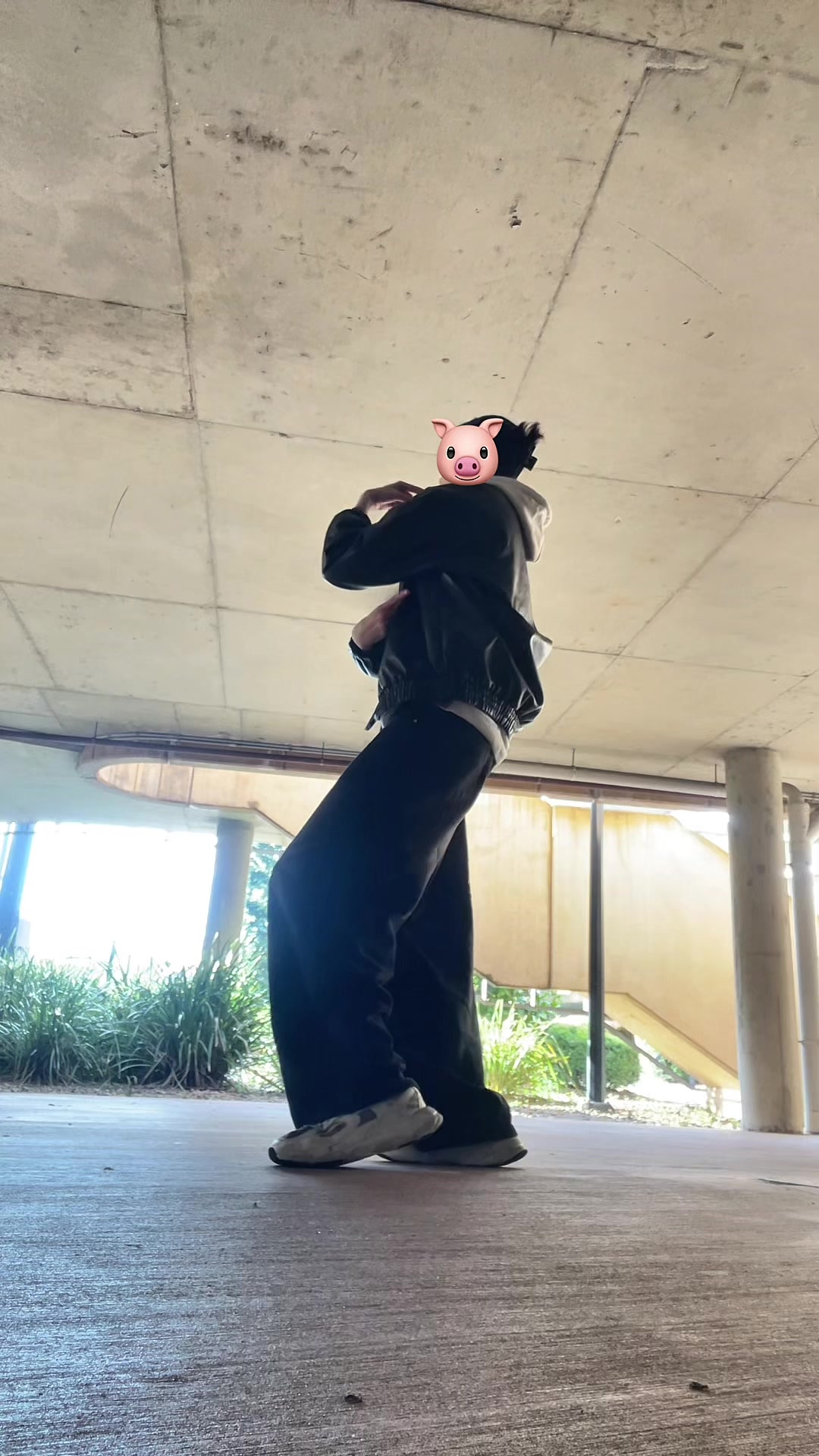 @s7y33