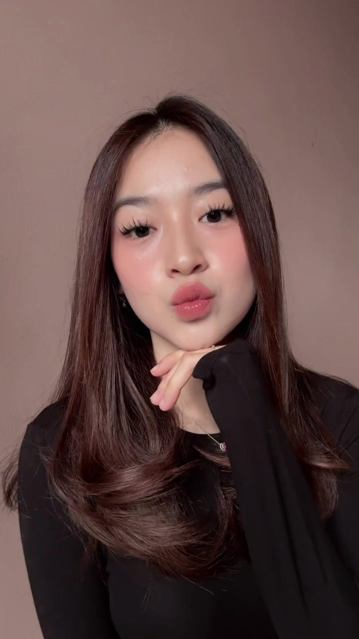 @𝒩