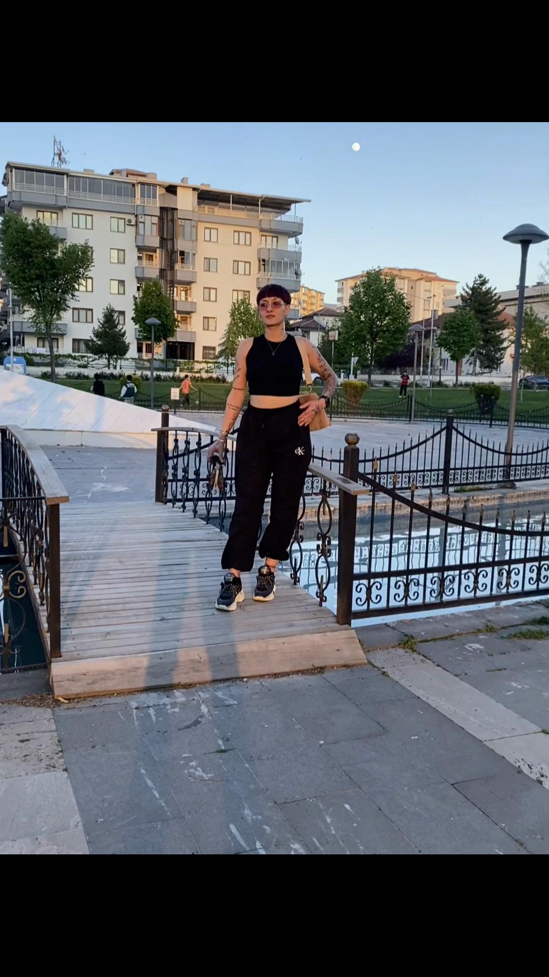 @❄️Ay&ccedil;a Ert&uuml;fek&ccedil;i🥃