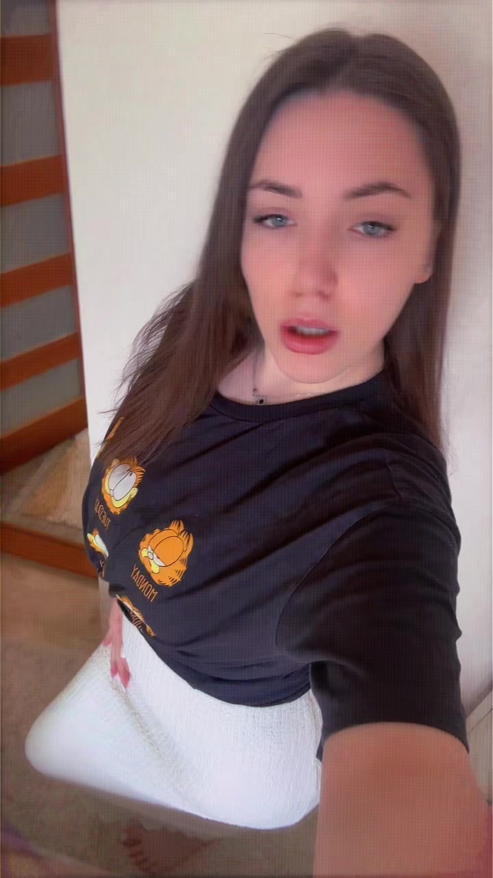 @Ionellaa