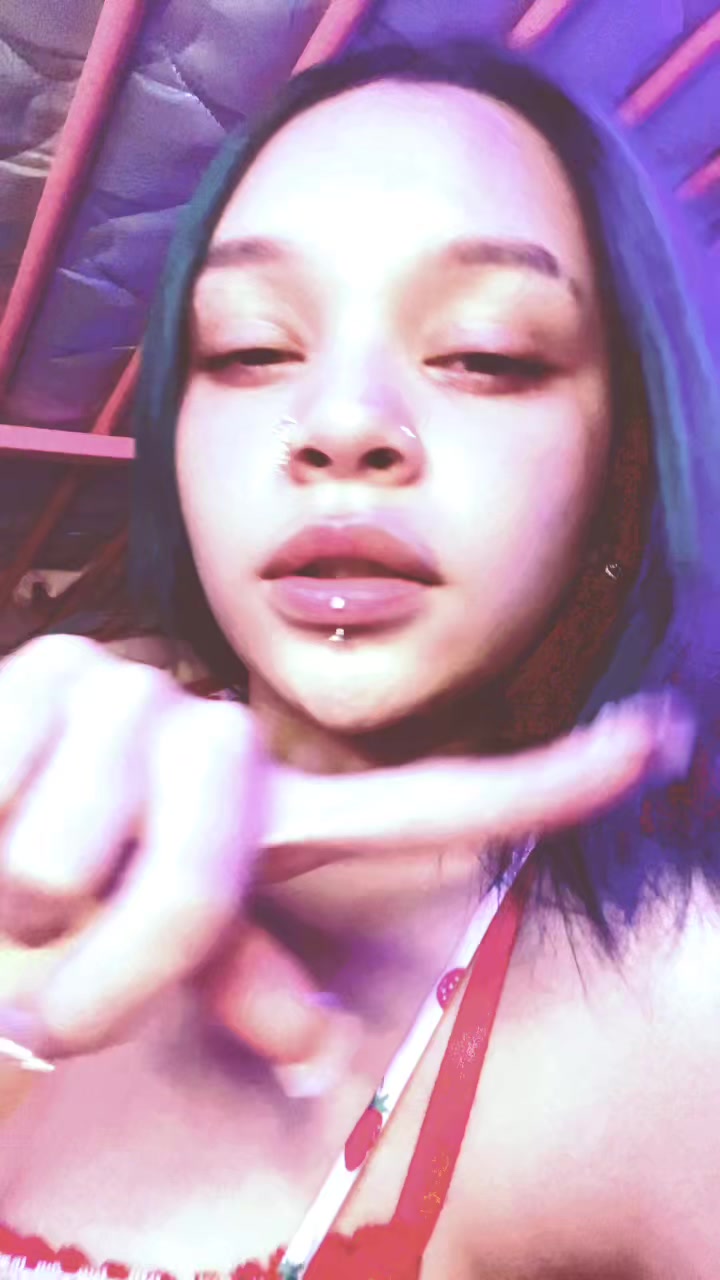 @𖣂