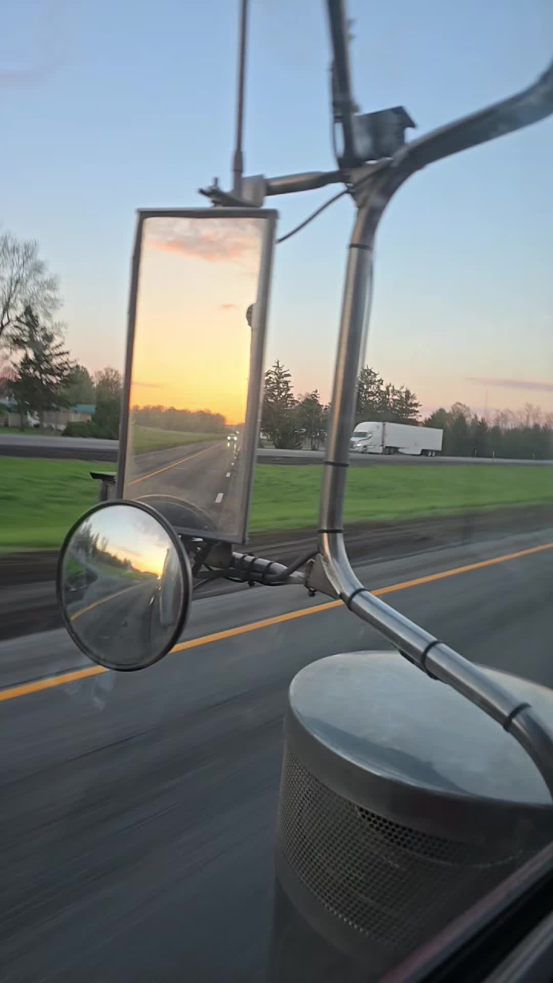 @Lonewolf_trucker