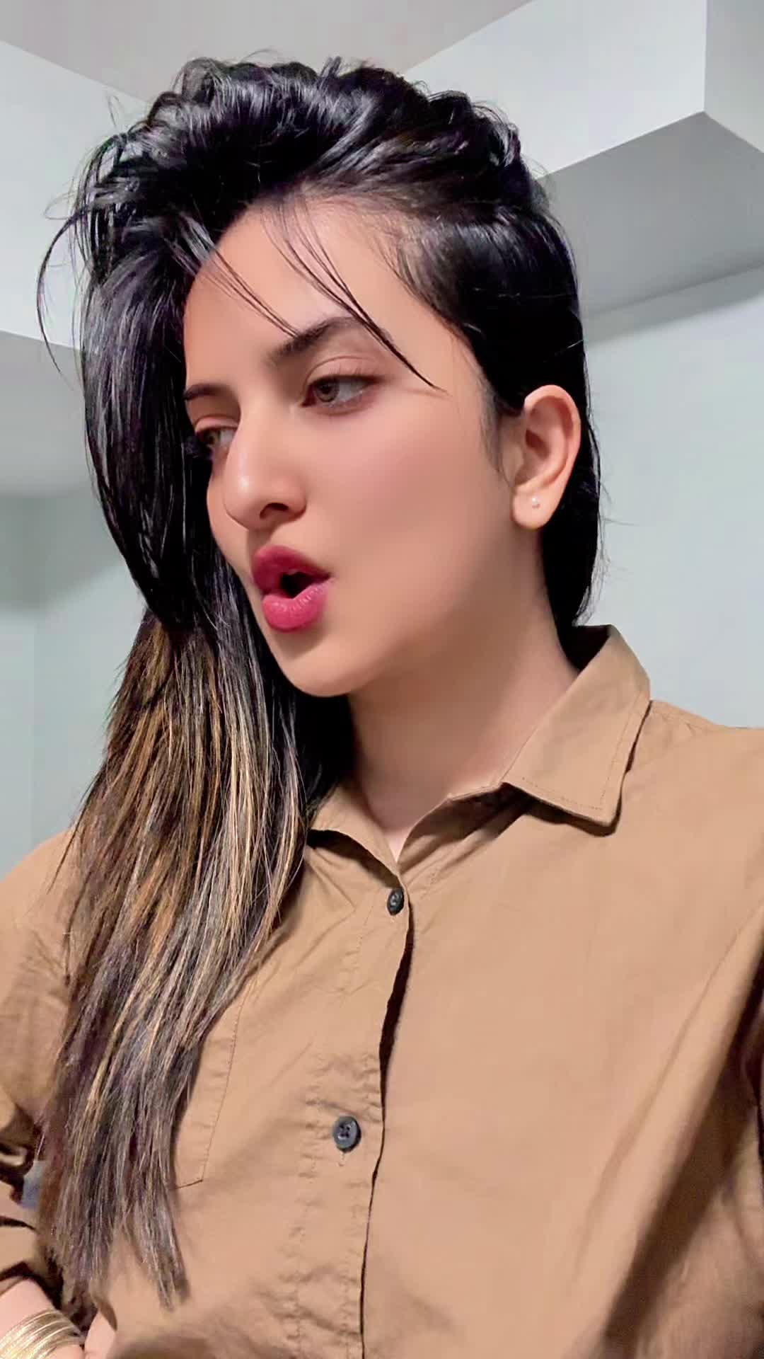 @shaina119