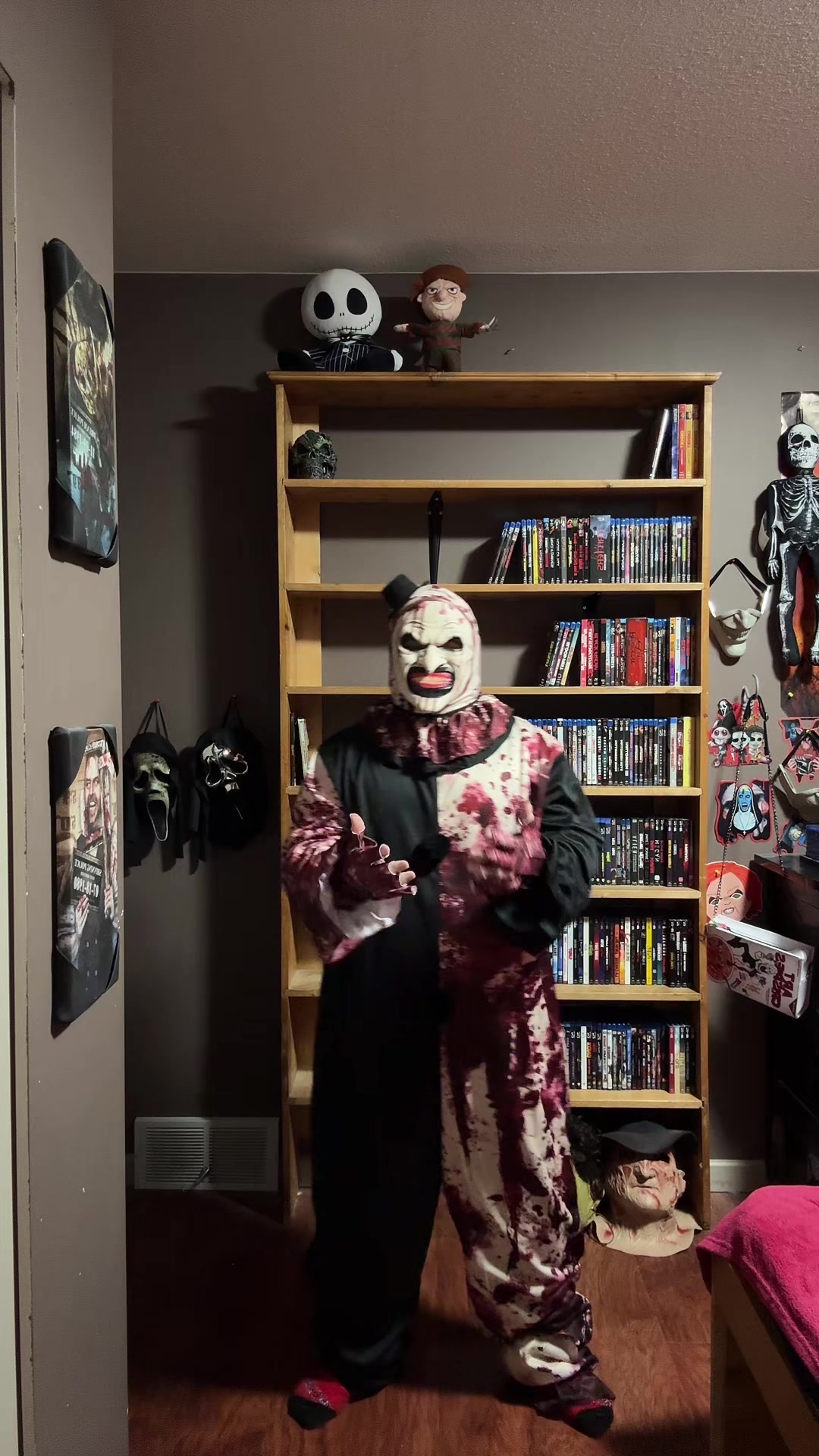 @HorrorLover