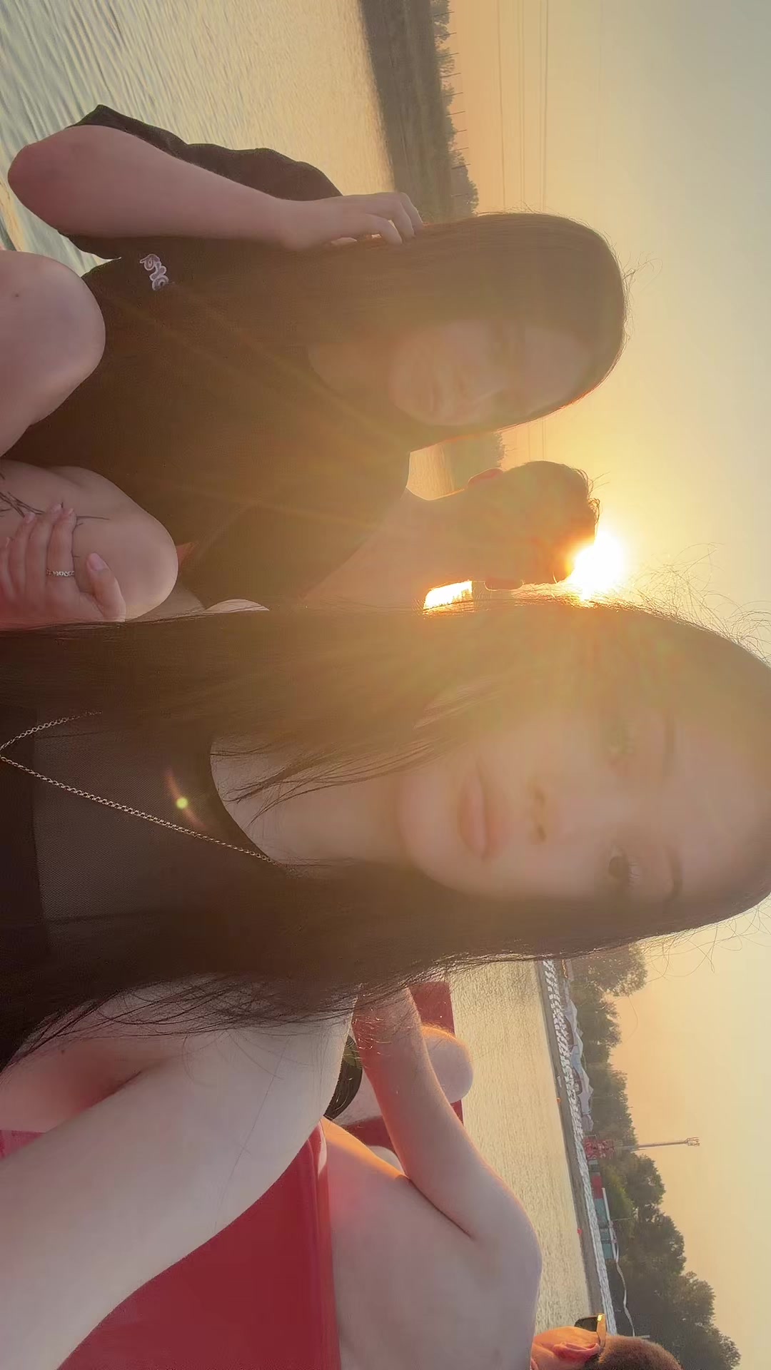 @Ния