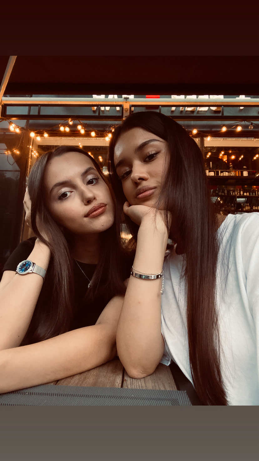 @roksi