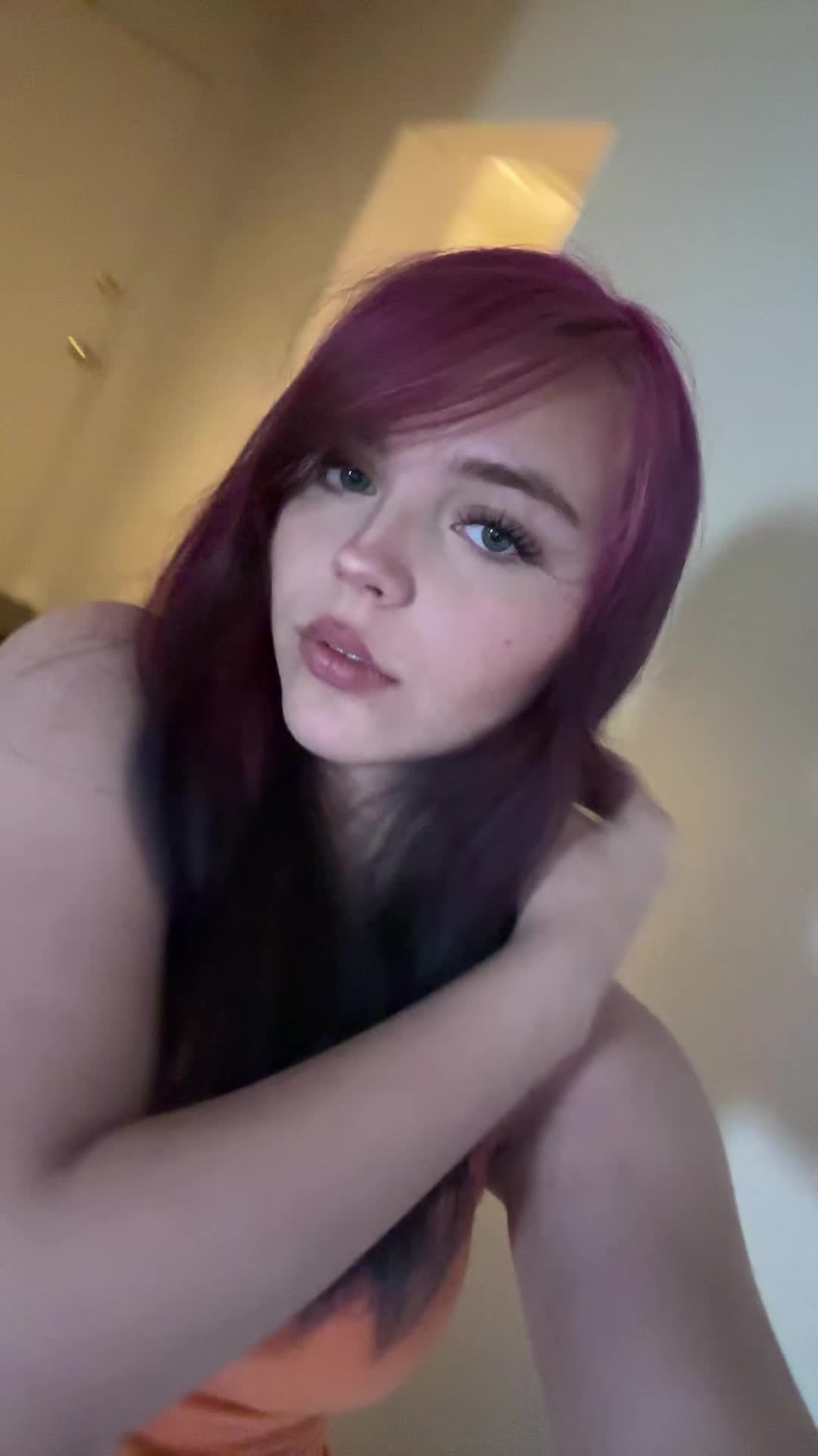 @:3