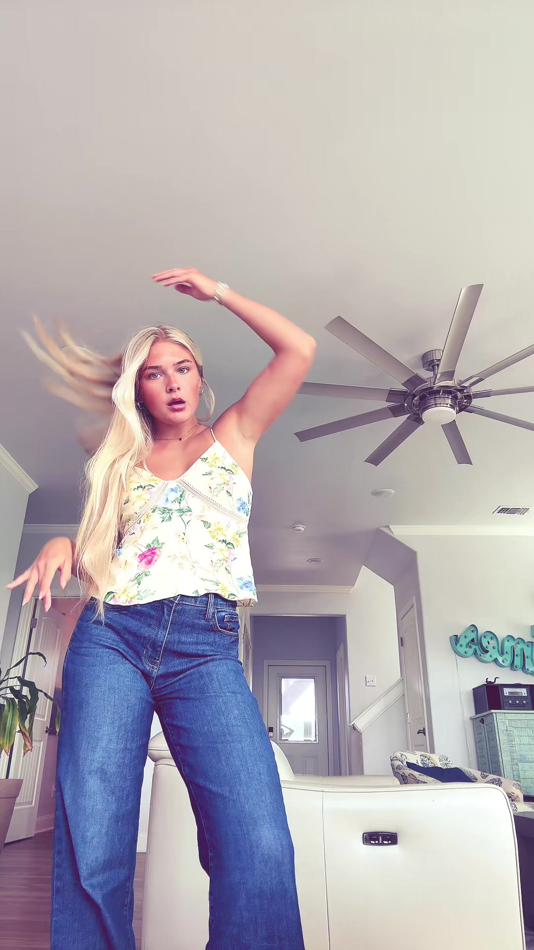 @_whodisdeva_