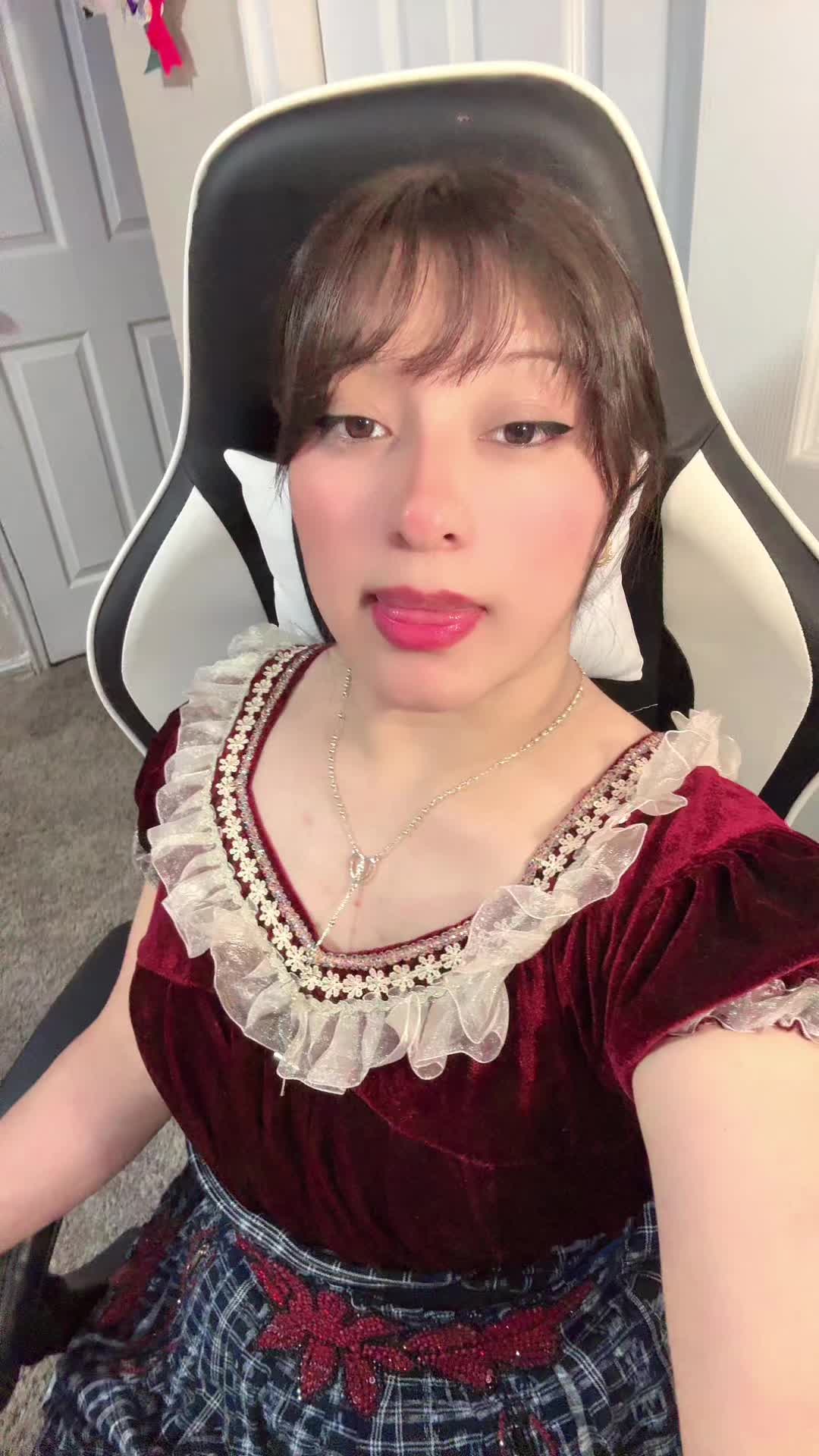@Luna 🌙🖤💋