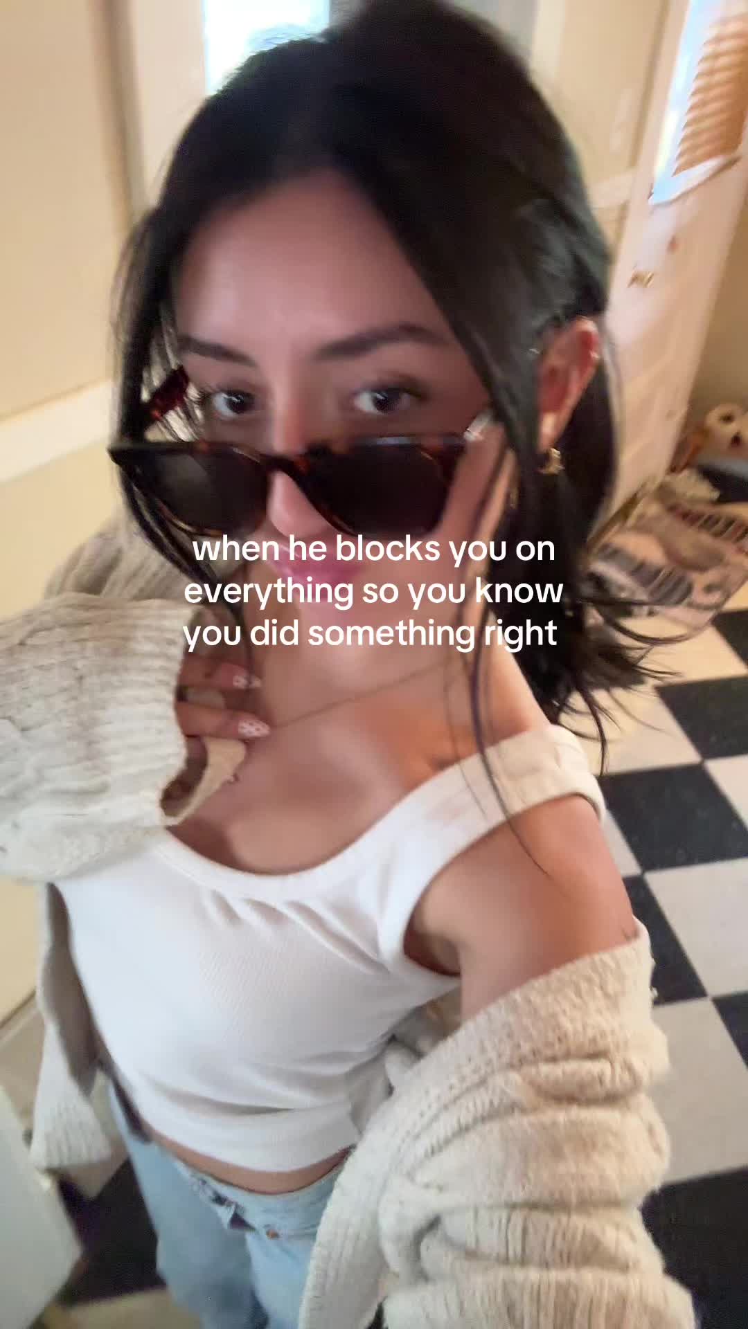 @avaviss