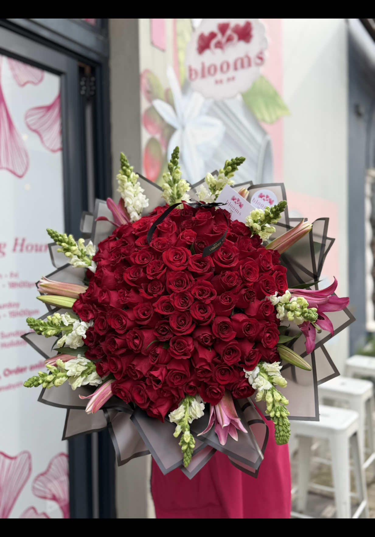 @Bloomsbyzn&bull;Durban florist