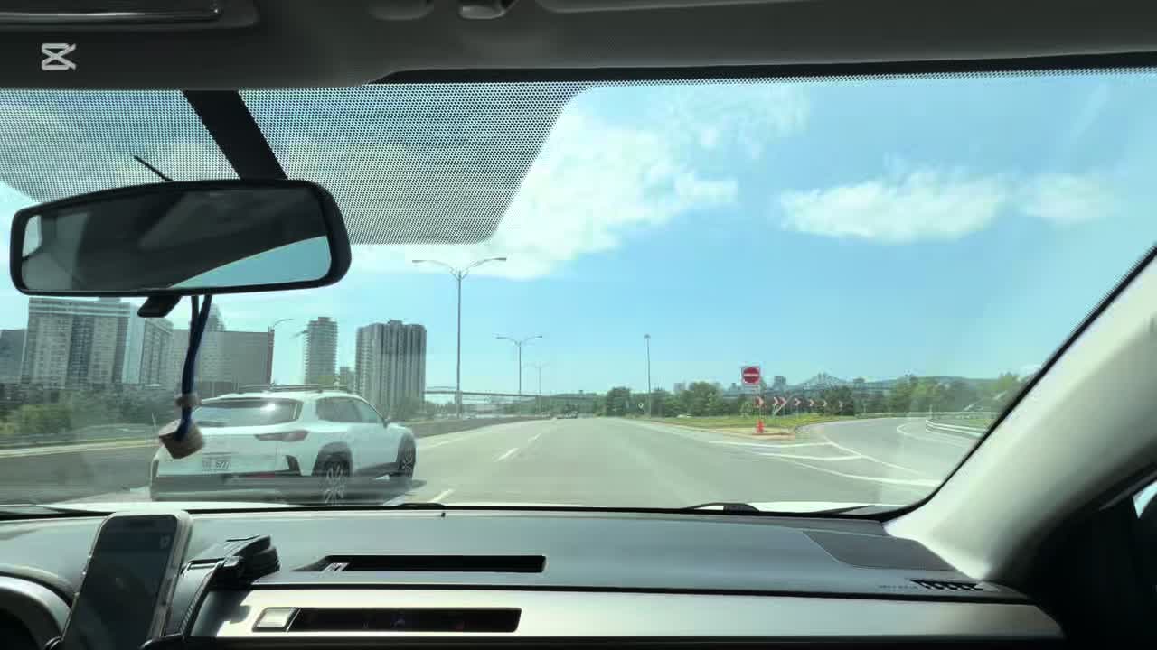 @Lalaina 🇲🇬🇨🇦