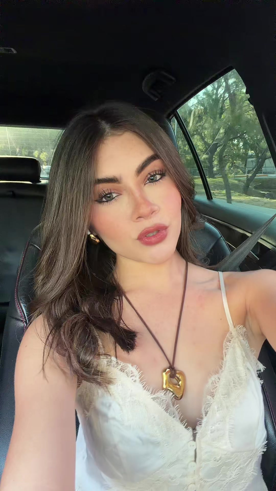 @alexamb
