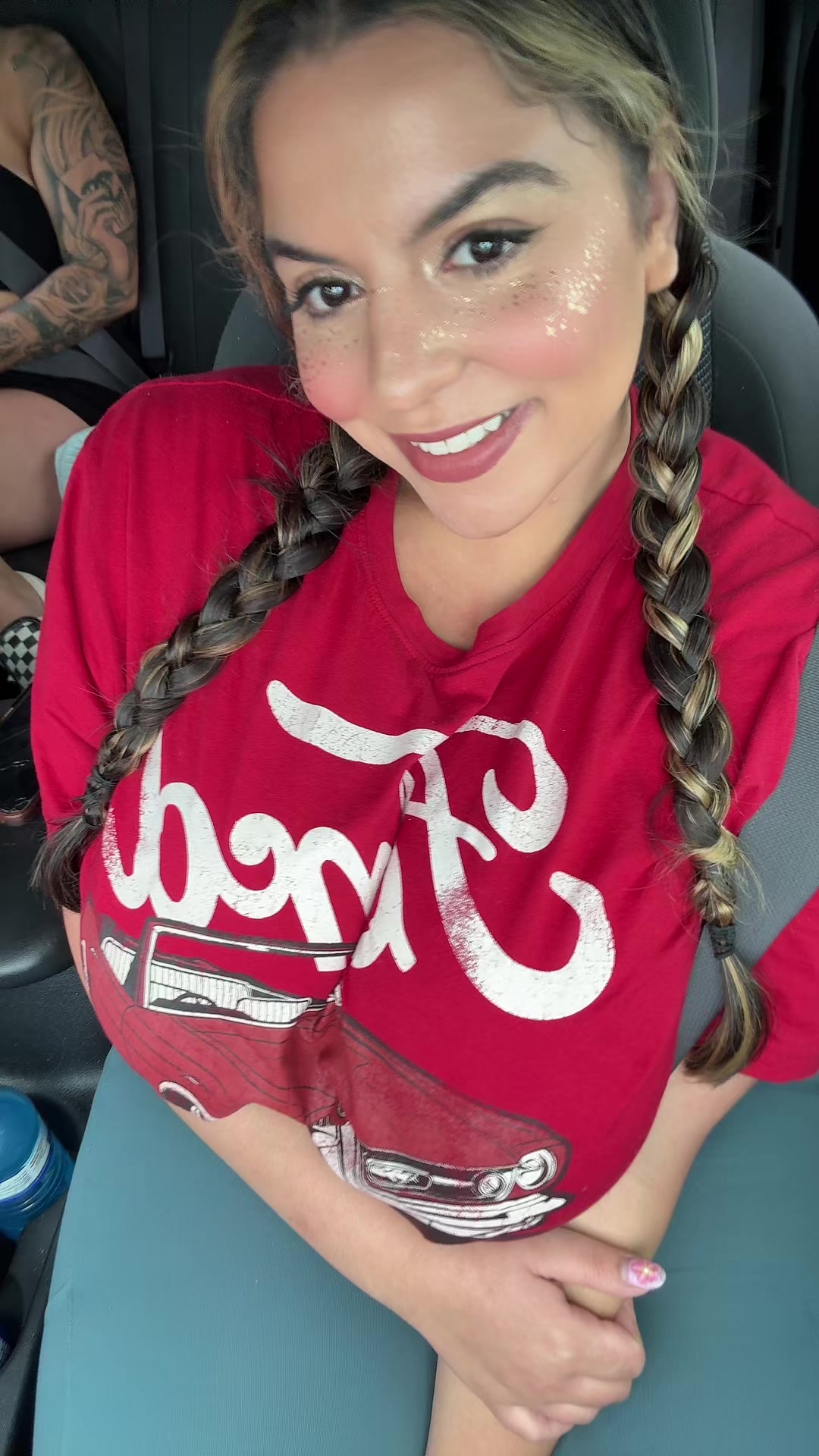 @iloveteniah