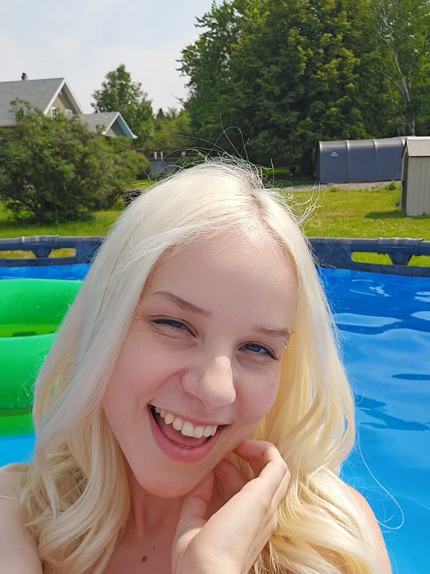 @Lilie De Lorimier