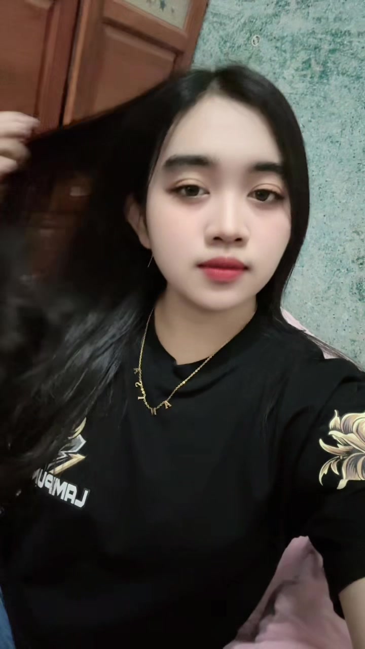 @Annisa
