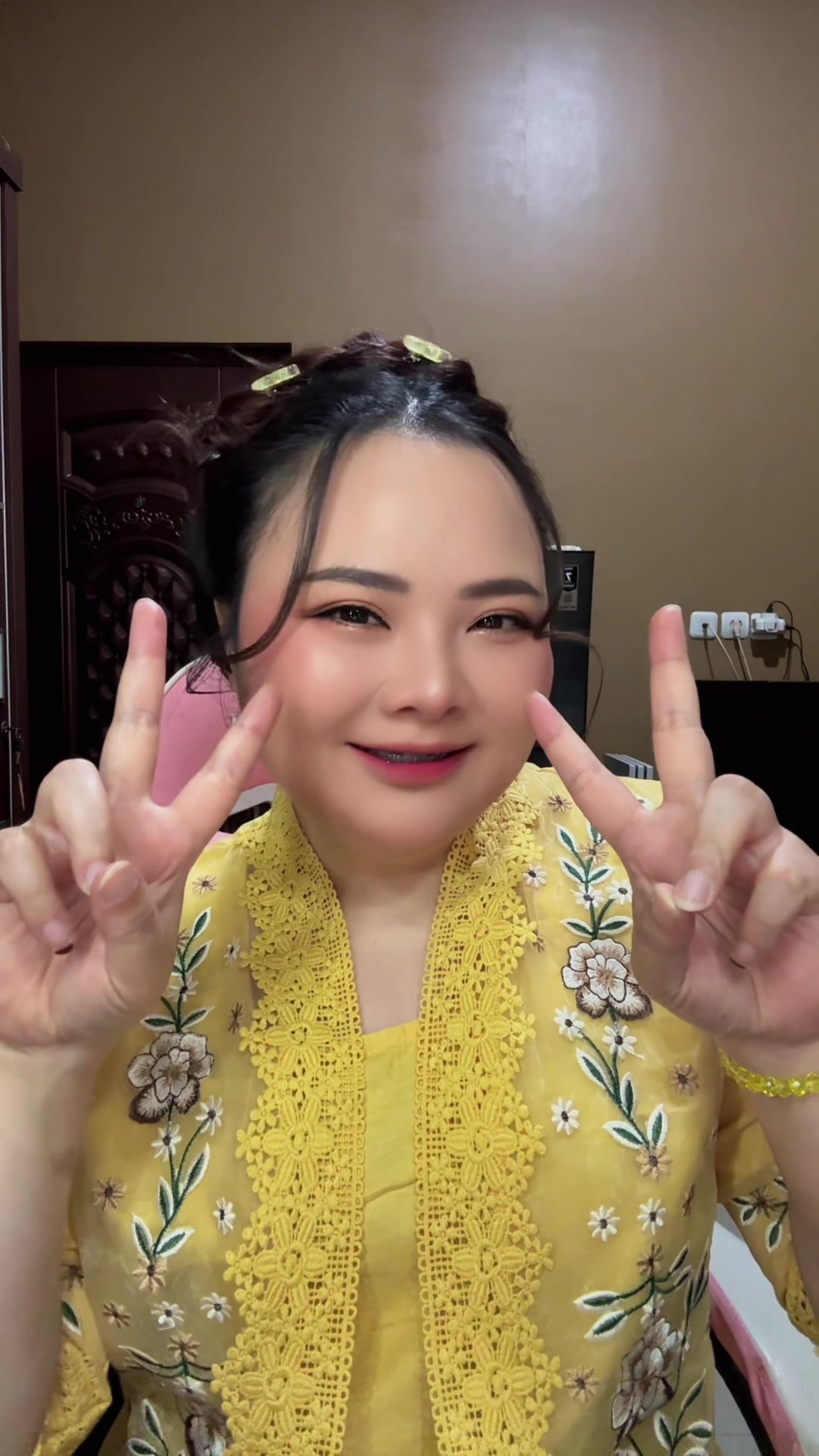 @Dewi | Review Makeup Skincare