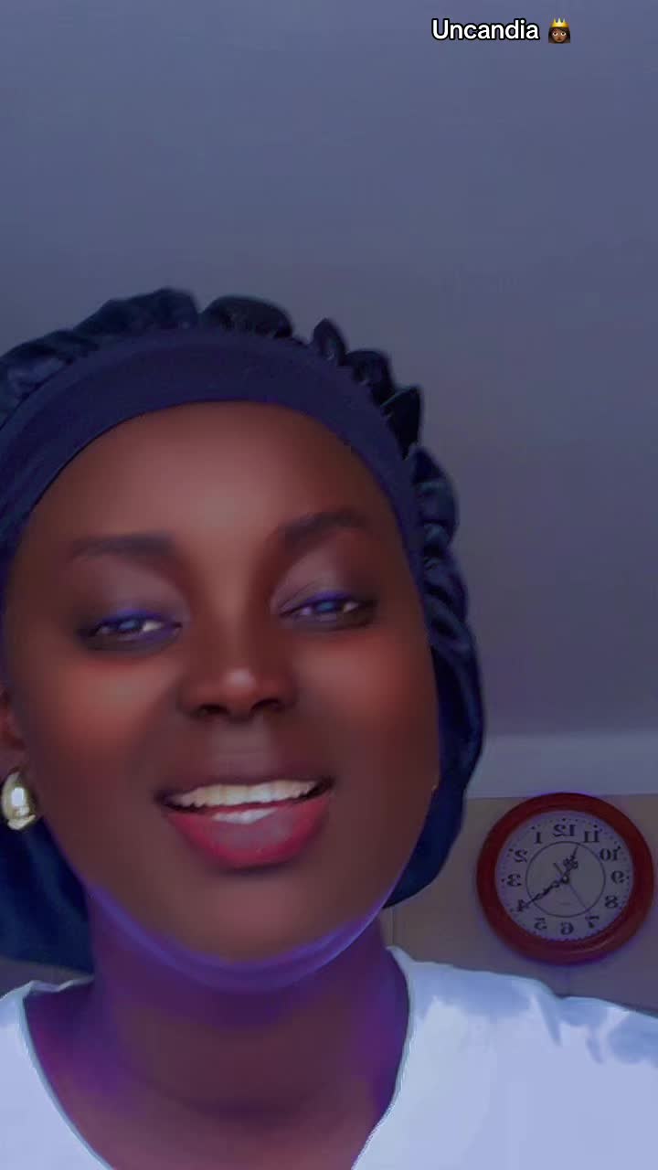 @Uncandia Badjuda Rica👸🏾🦋