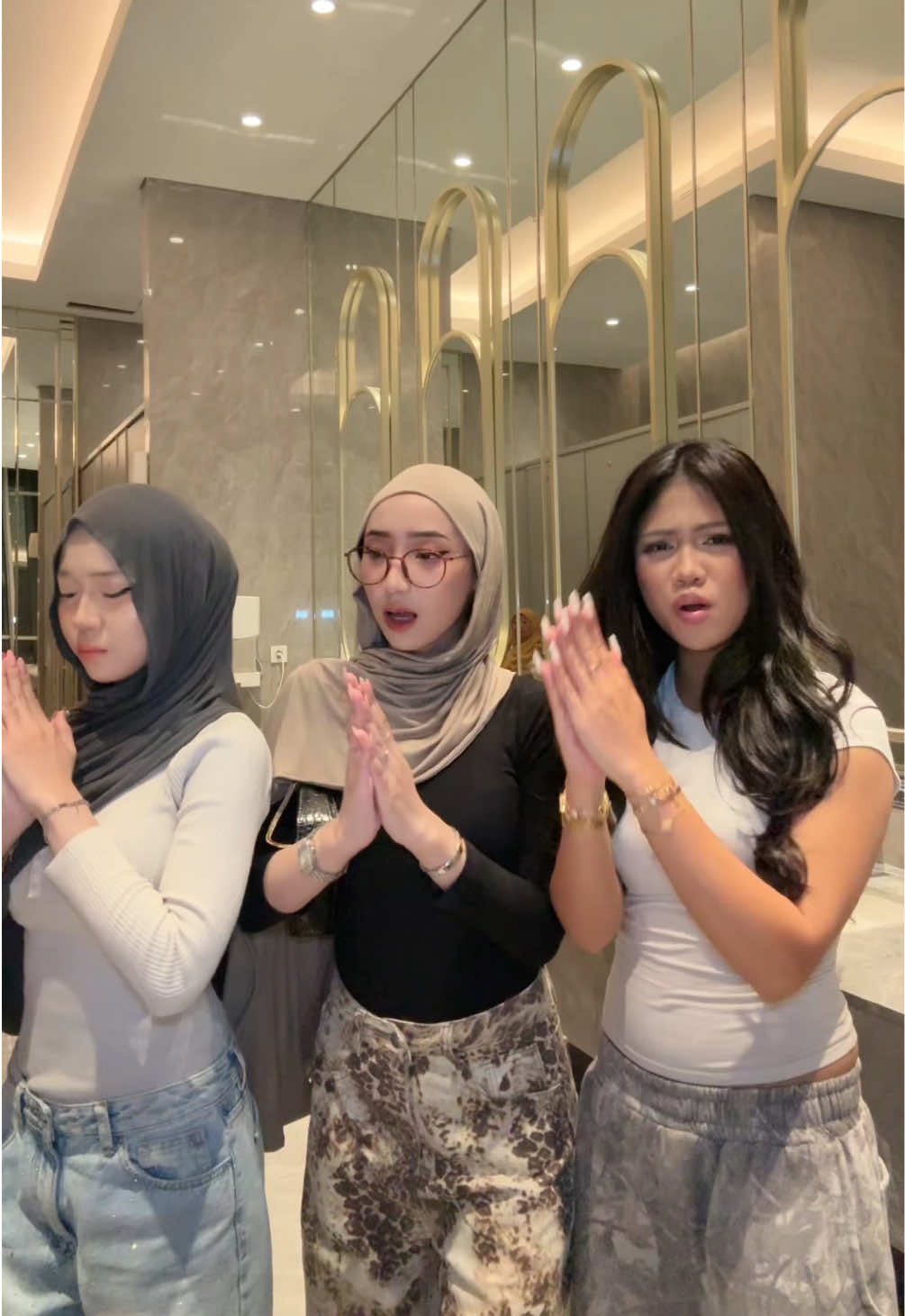 @piews