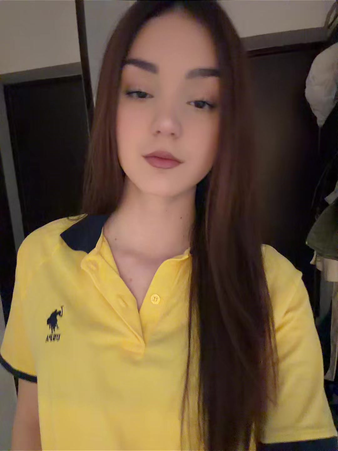 @Ева