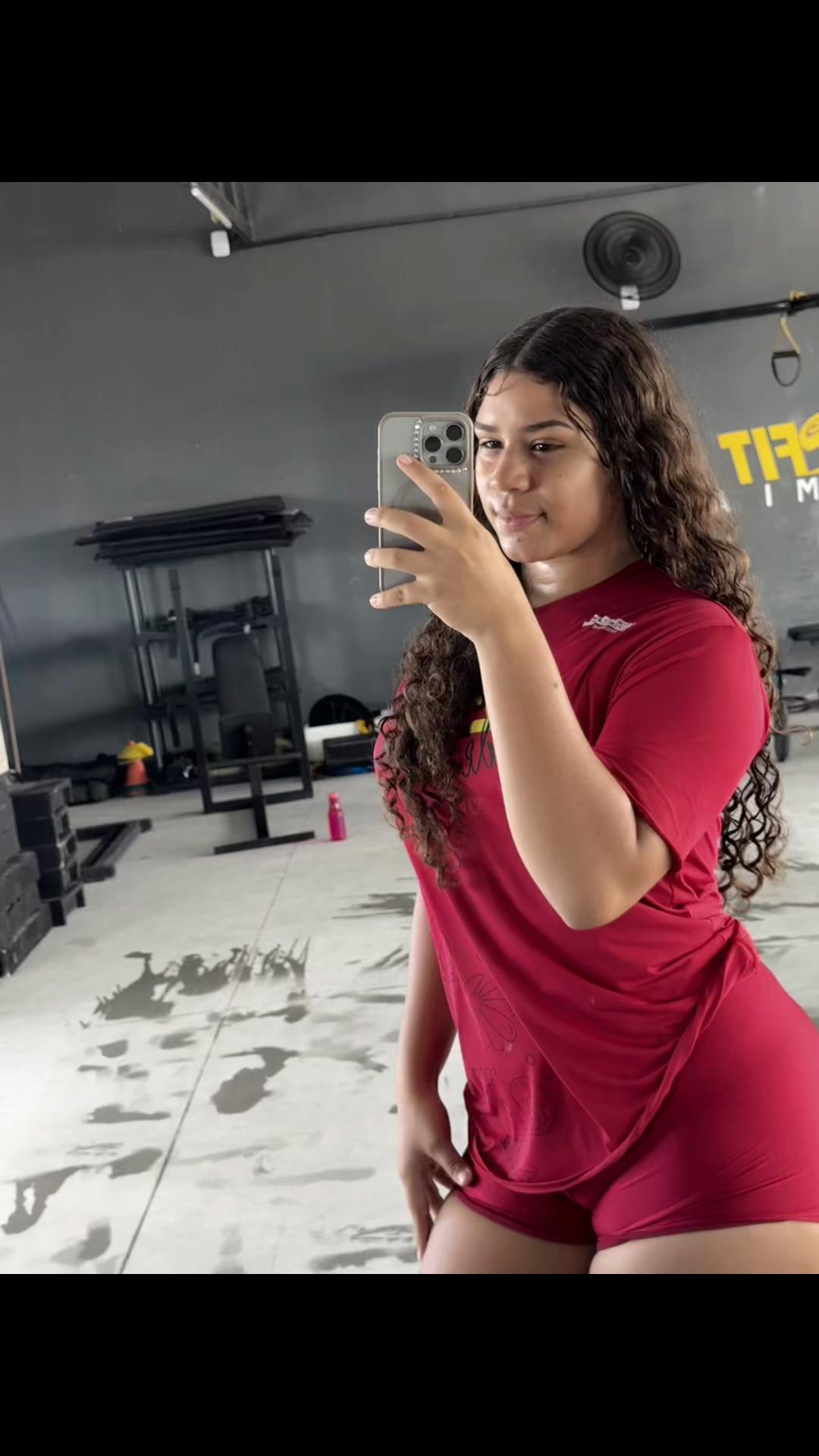 @yasminn.oficial
