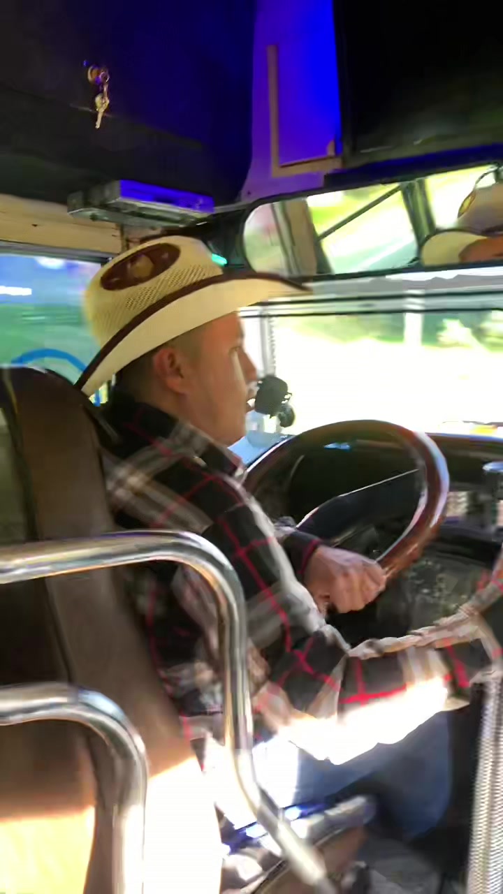 @Alex Zárate🚎💨
