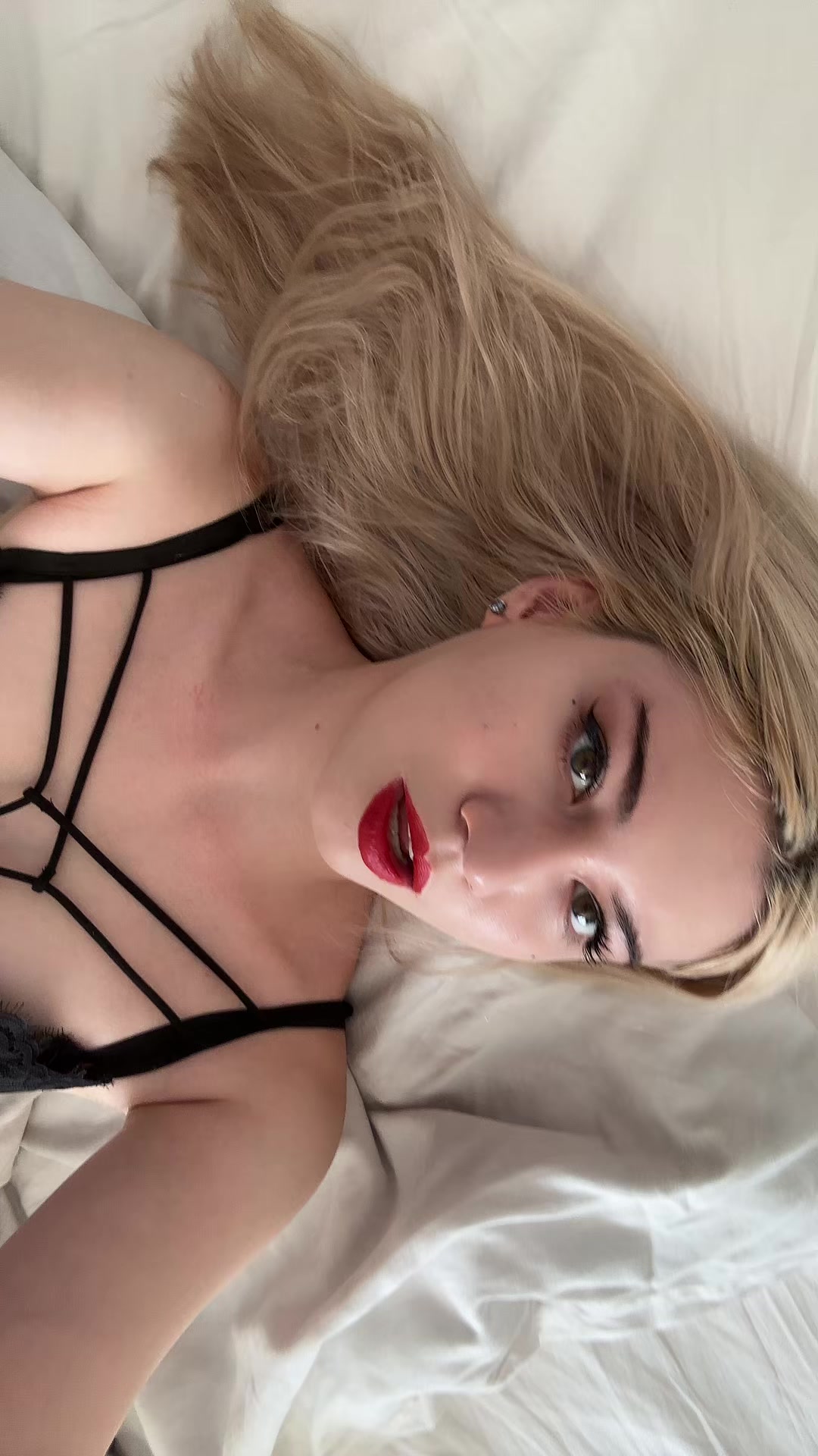 @Alina☁️✨