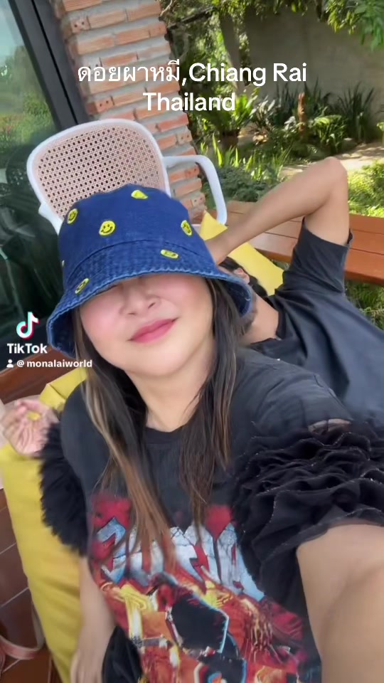 @monalaiworld