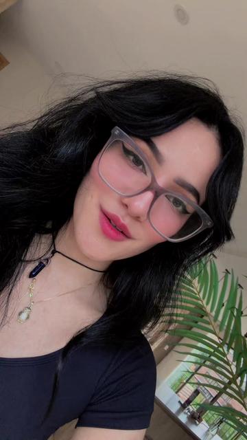 @Isabella Uzcategui (pingui🐧)