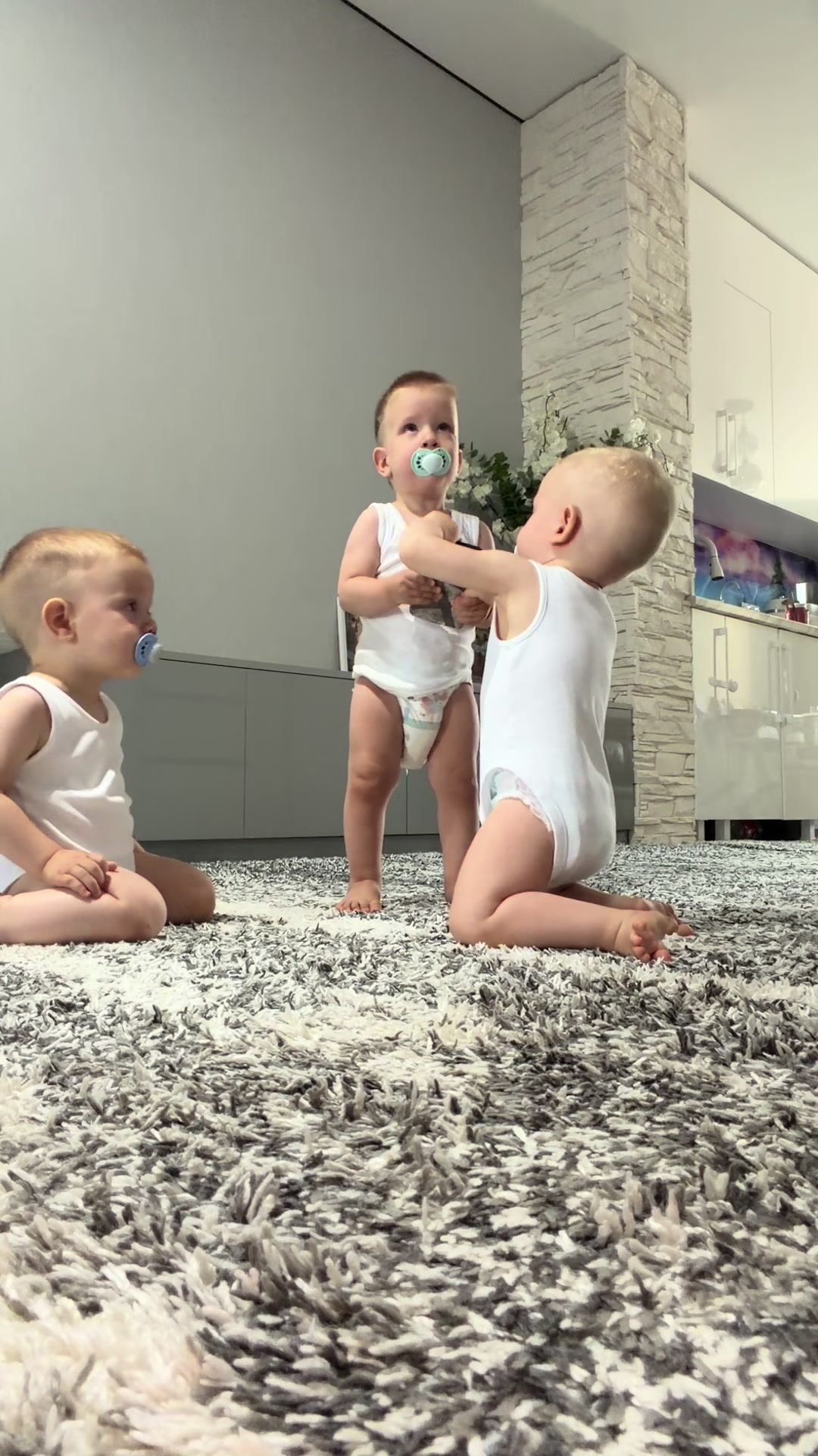 @Tripleți