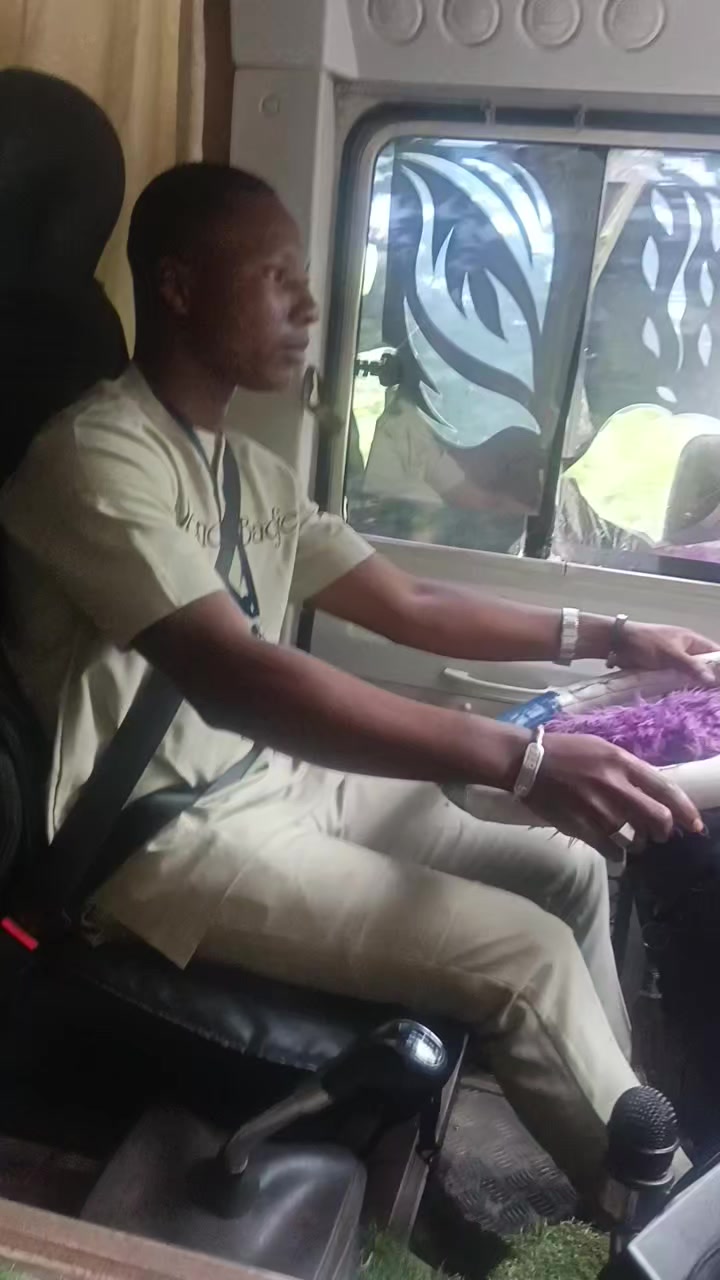 @jeune badje