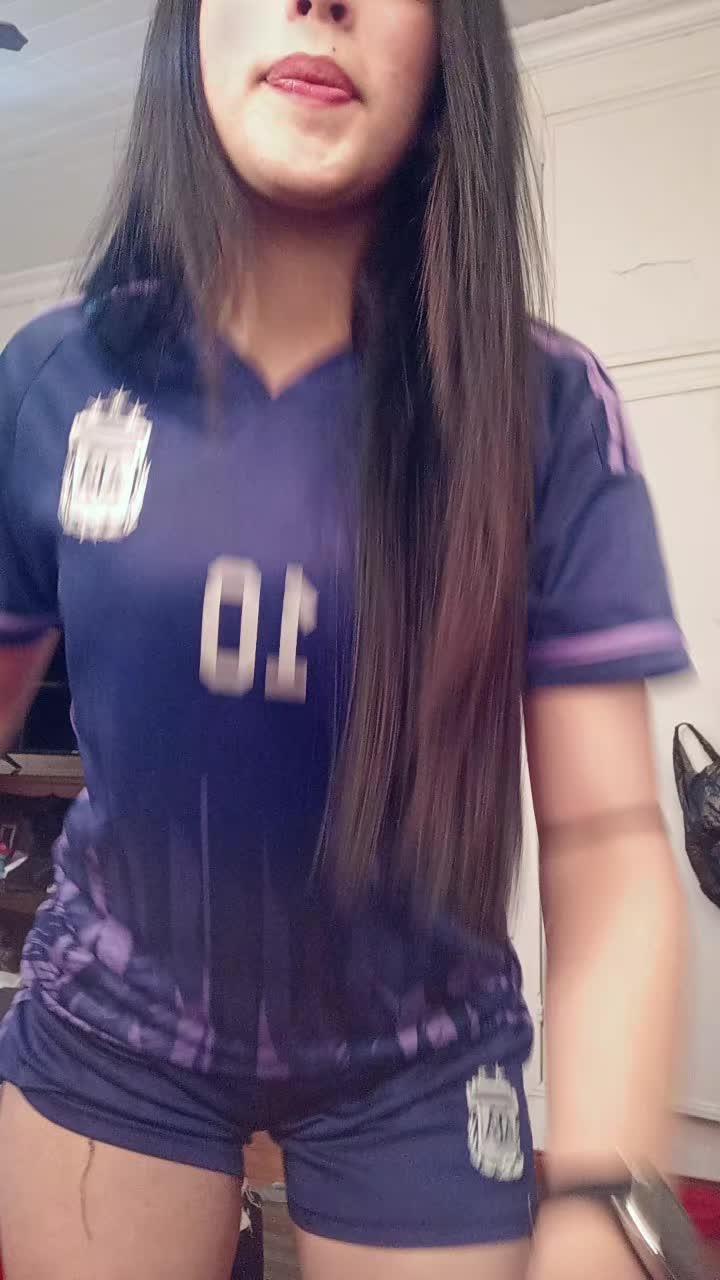 @๐๐ฆ๐ ๐๐ข๐๐ณ