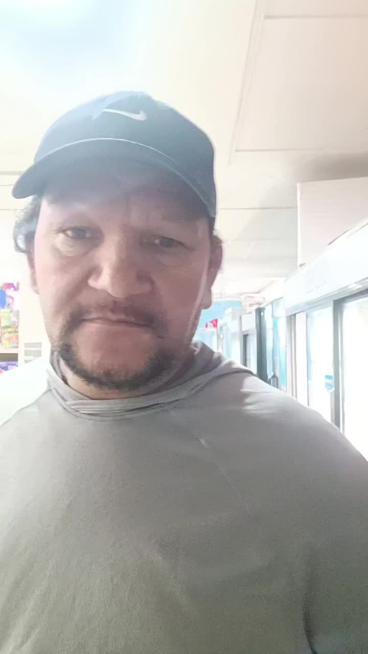 @Edgardo Paz