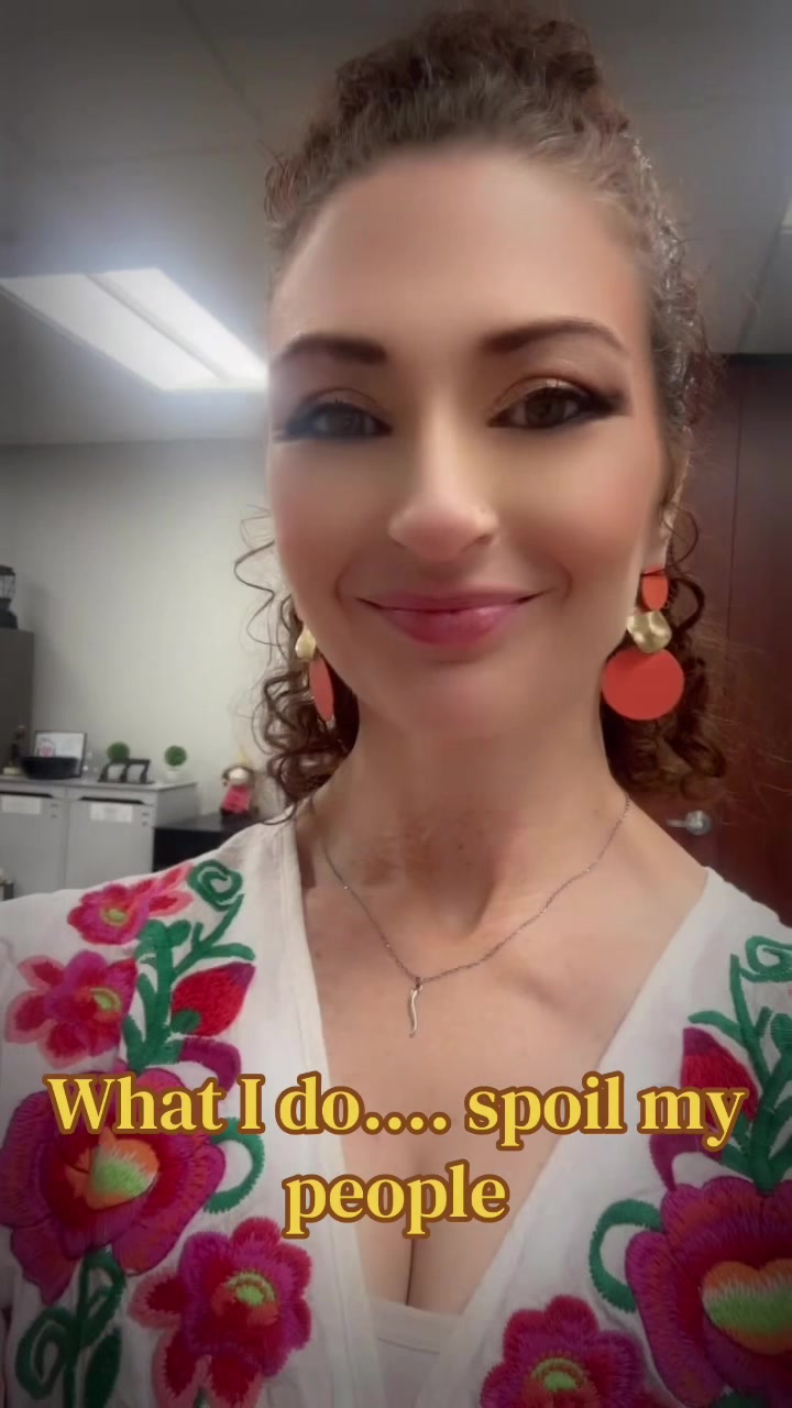 @Gina Marie 🧡