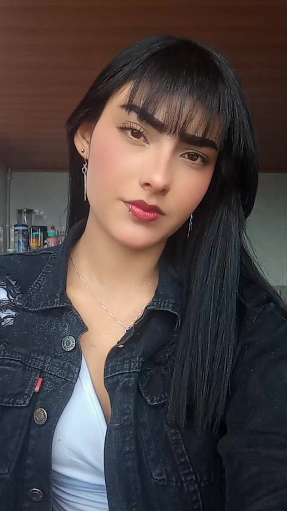 @𝒩🍒