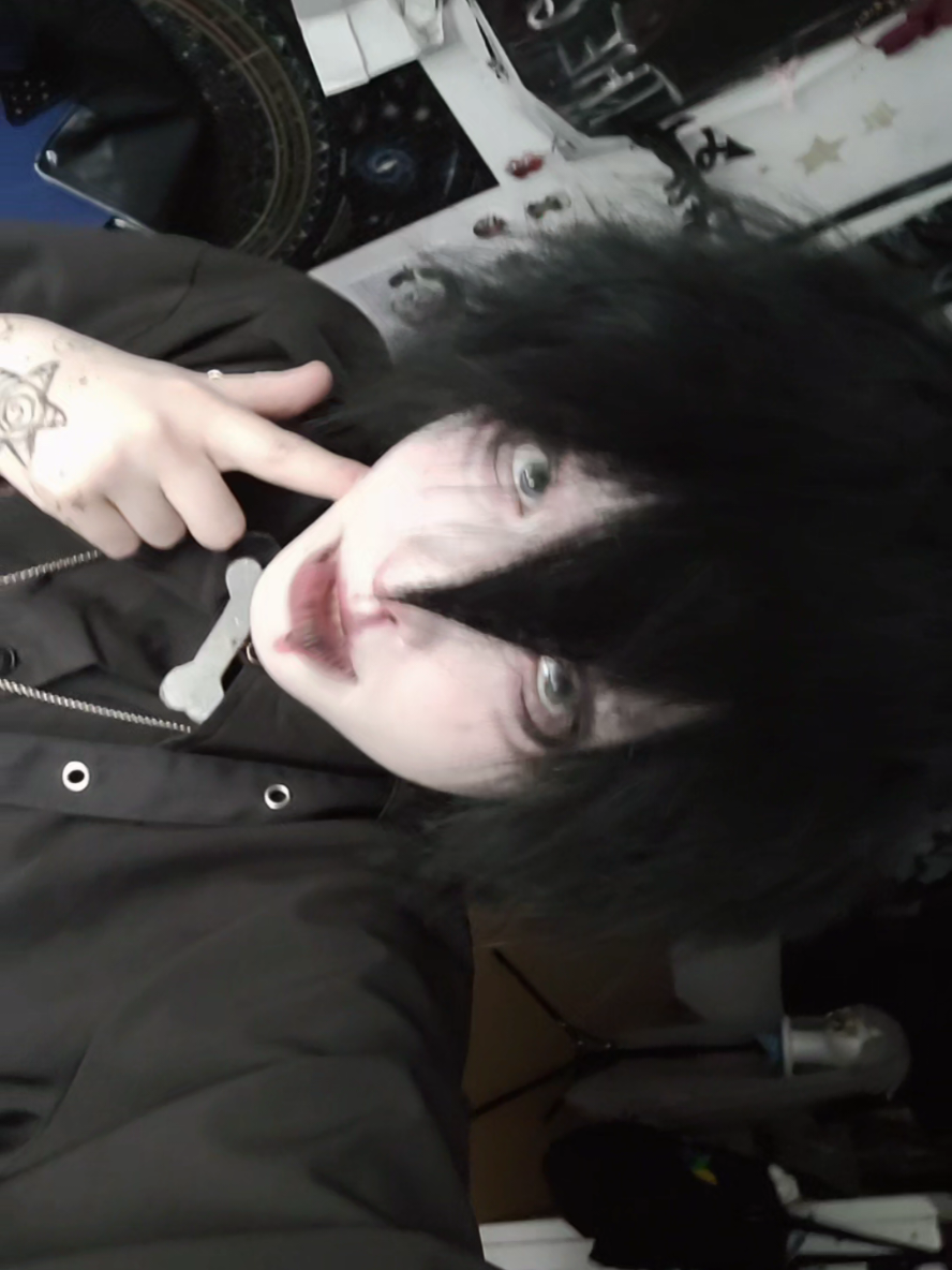 @โ~mikado >:3 //๐~โ