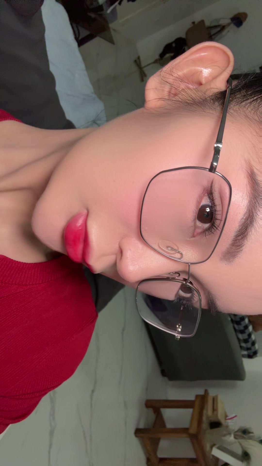 @holly.mo11y